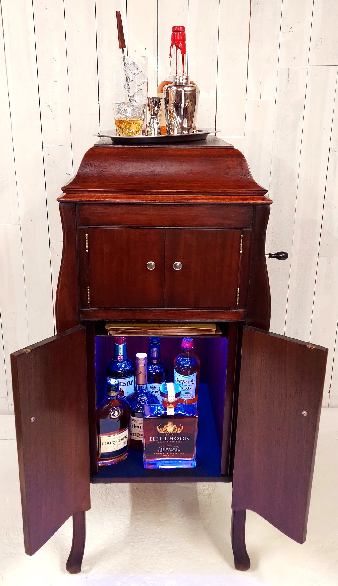 1920's Victrola Mini Bar